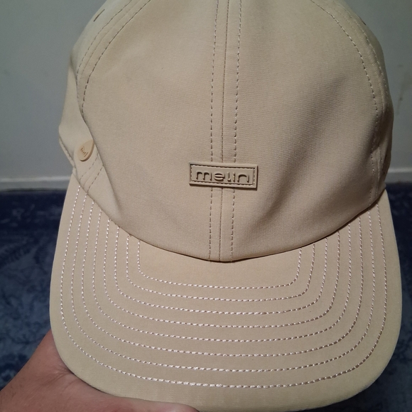 Melin The Legend Neutral Beige Men\'s Baseball Cap - Stylish Everyday Accessory